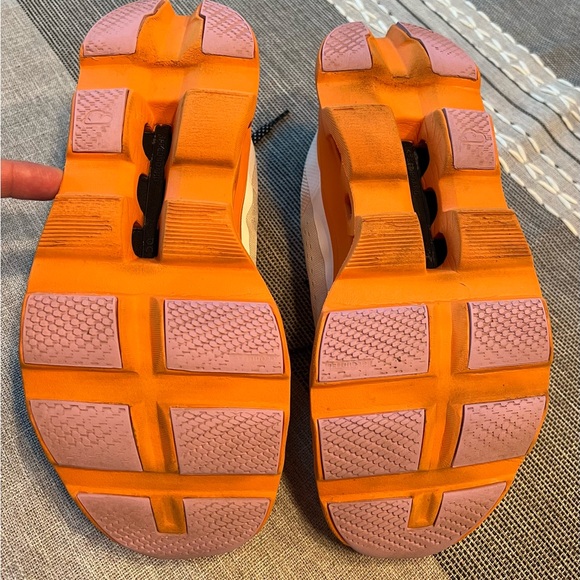 Women's On CloudMonster Great shape only worn to the gym clean & ready to wear! - Picture 8 of 10